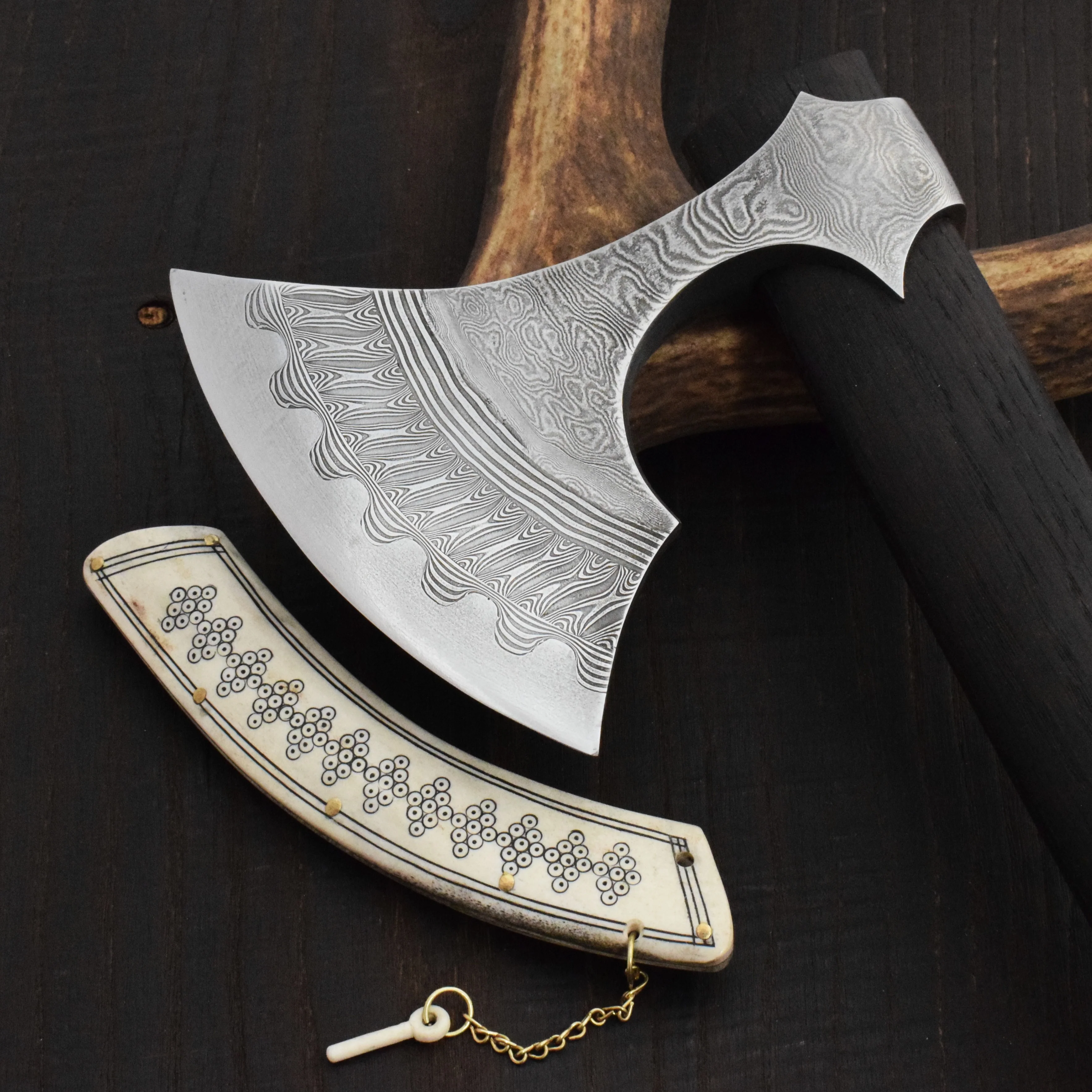 Premium Pattern-Welded Axe, Hornavan