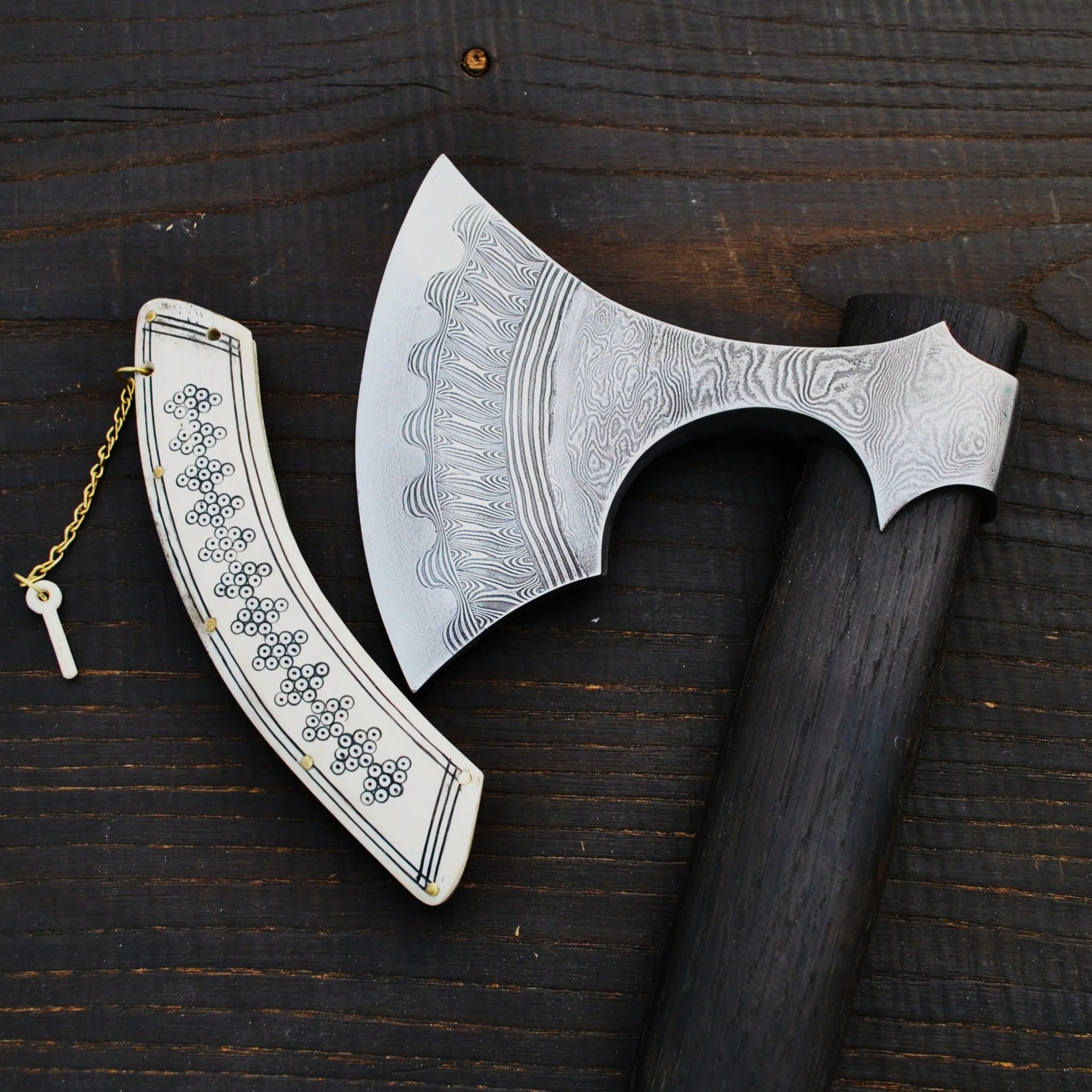 Premium Pattern-Welded Axe, Hornavan - Image 4