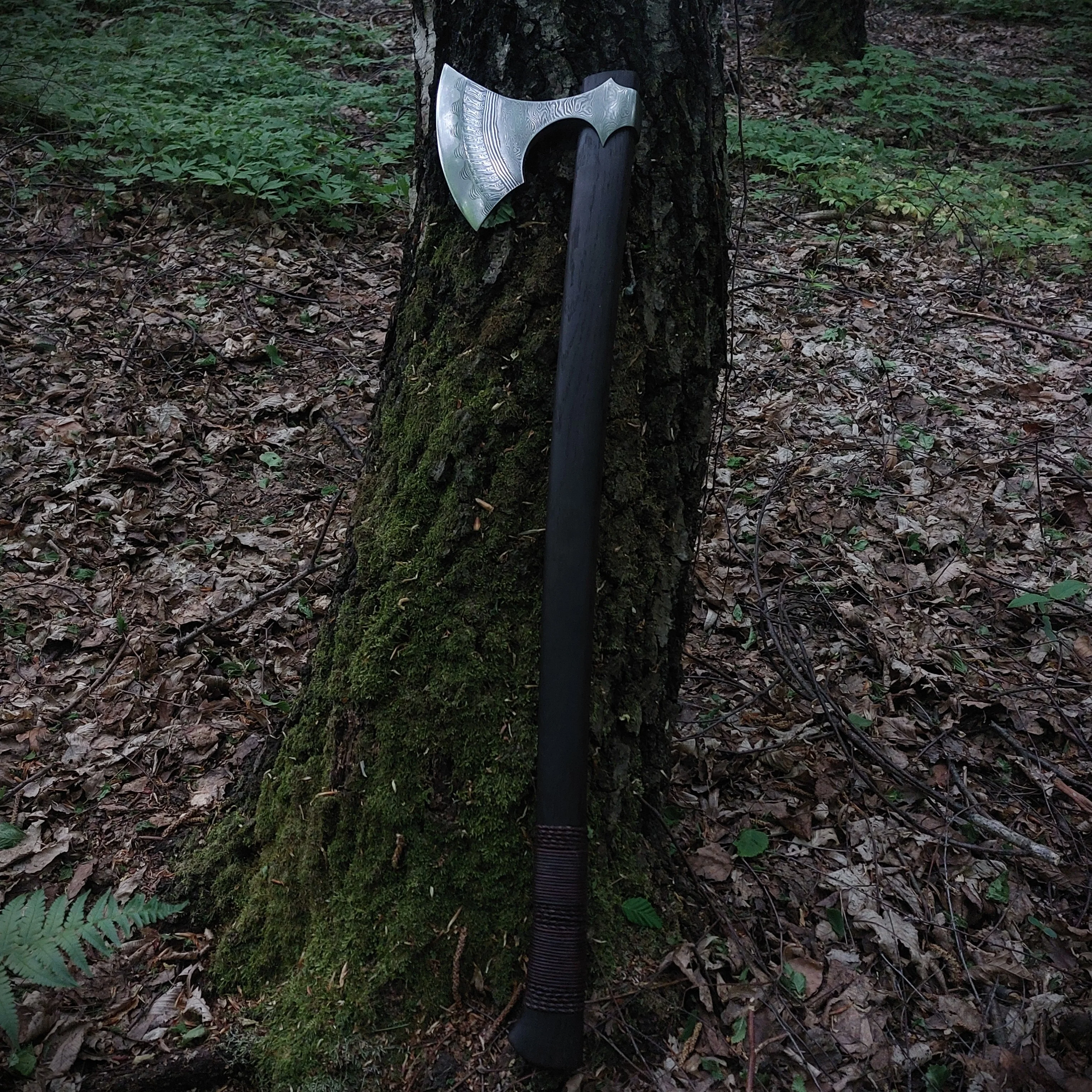 Premium Pattern-Welded Axe, Hornavan - Image 5