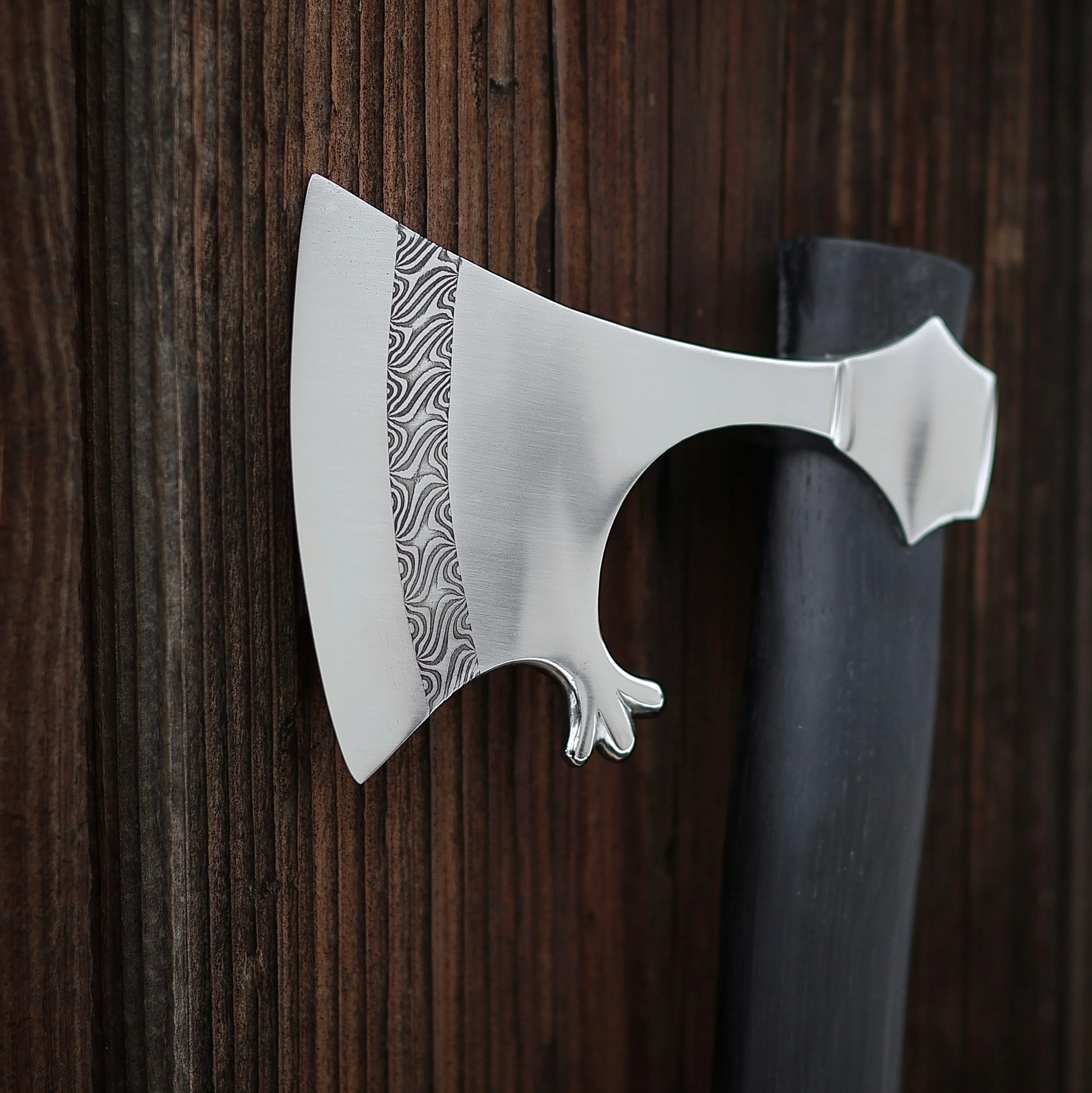 Premium Pattern-Welded Axe, Runhällen - Image 4