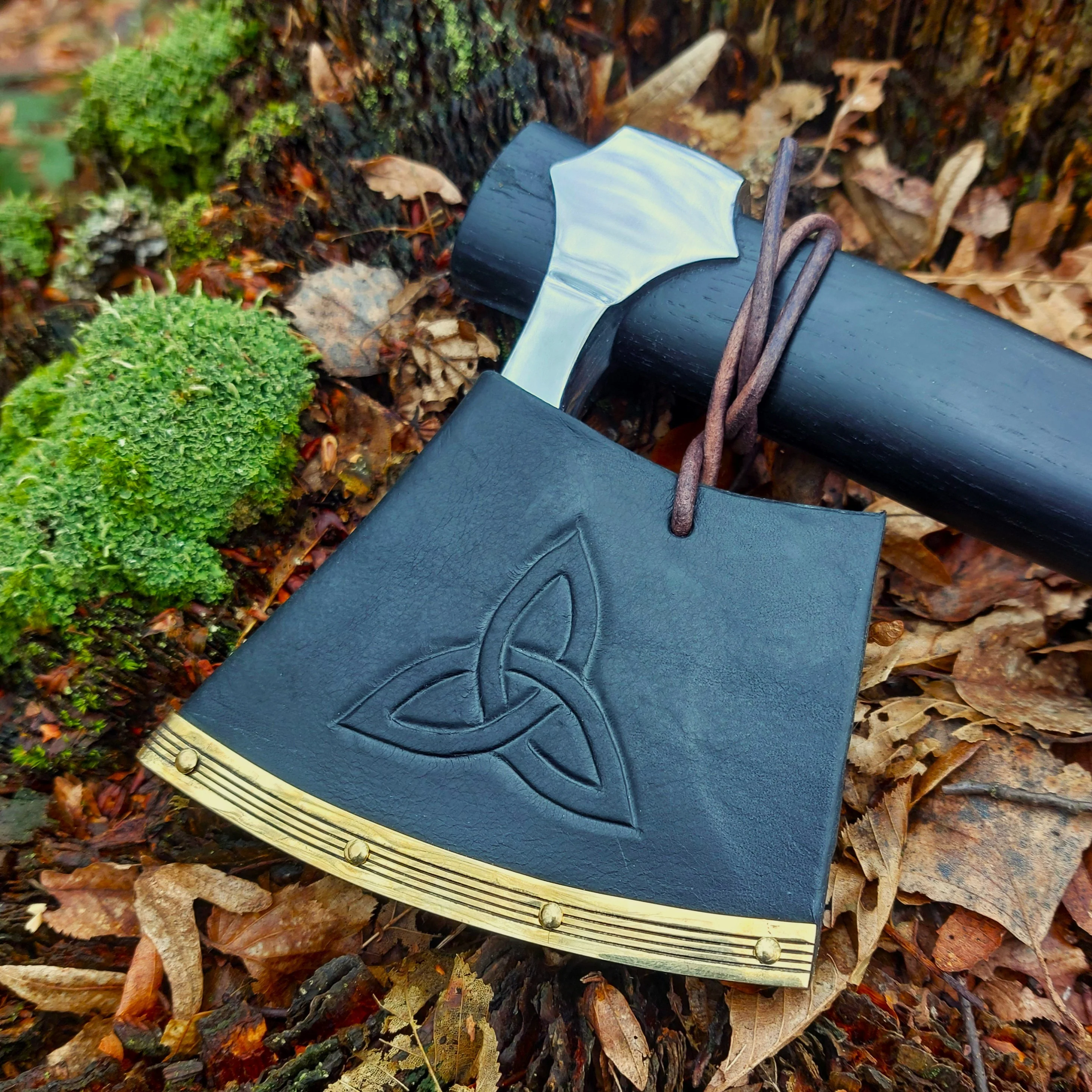 Premium Pattern-Welded Axe, Runhällen - Image 5